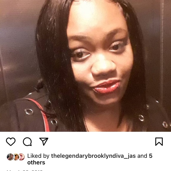 Meet your Posher, Markita - Picture 4 of 5